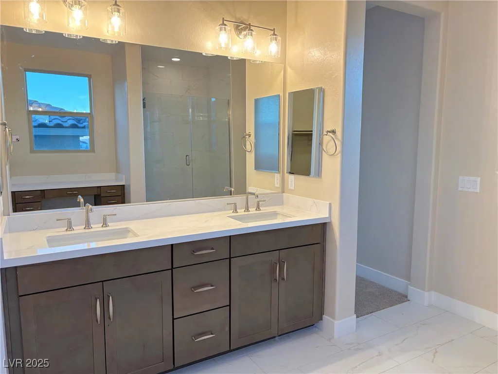2208 Fish Hawk, Las Vegas, NV 89138
