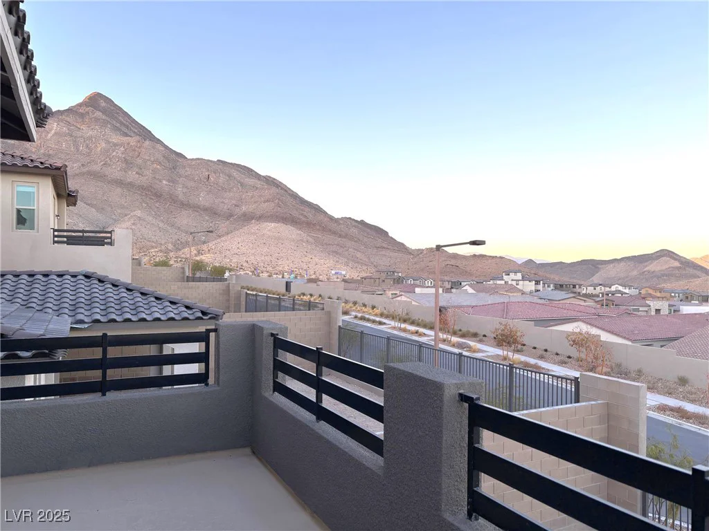 2208 Fish Hawk, Las Vegas, NV 89138