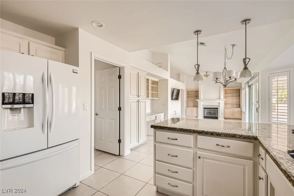 2444 Desert Glen, Las Vegas, NV 89134