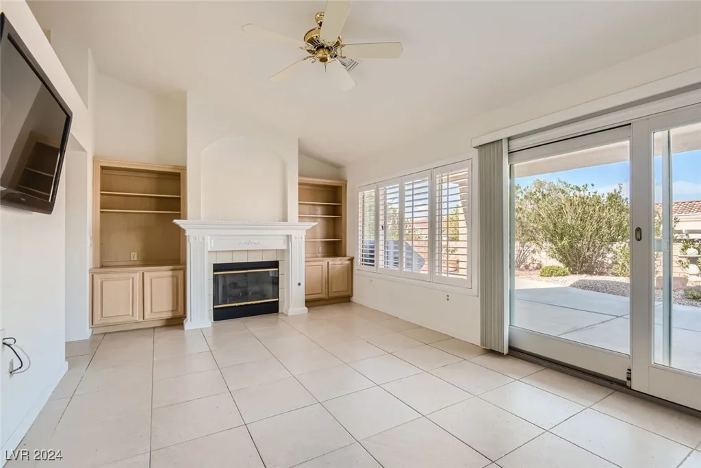 2444 Desert Glen, Las Vegas, NV 89134