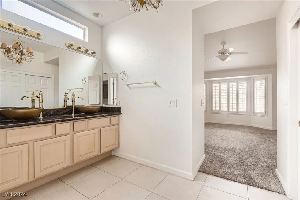2444 Desert Glen, Las Vegas, NV 89134