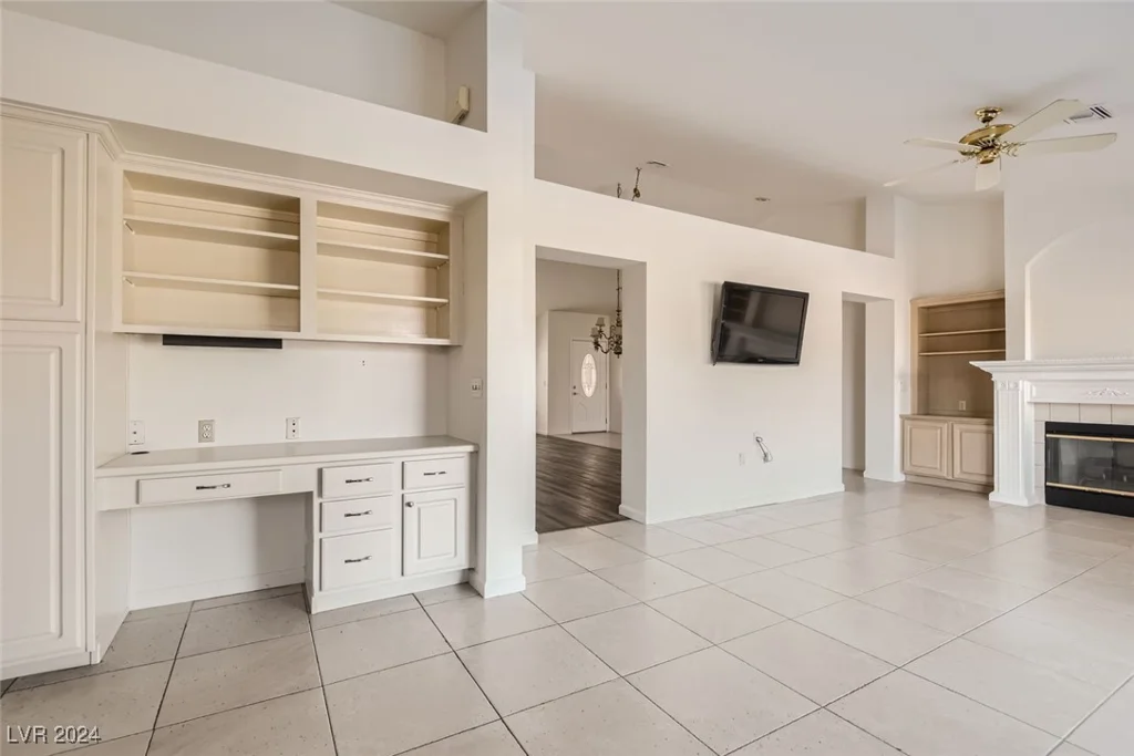 2444 Desert Glen, Las Vegas, NV 89134