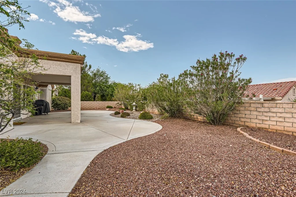2444 Desert Glen, Las Vegas, NV 89134