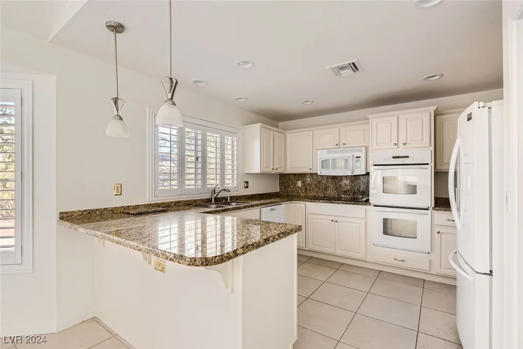 2444 Desert Glen, Las Vegas, NV 89134