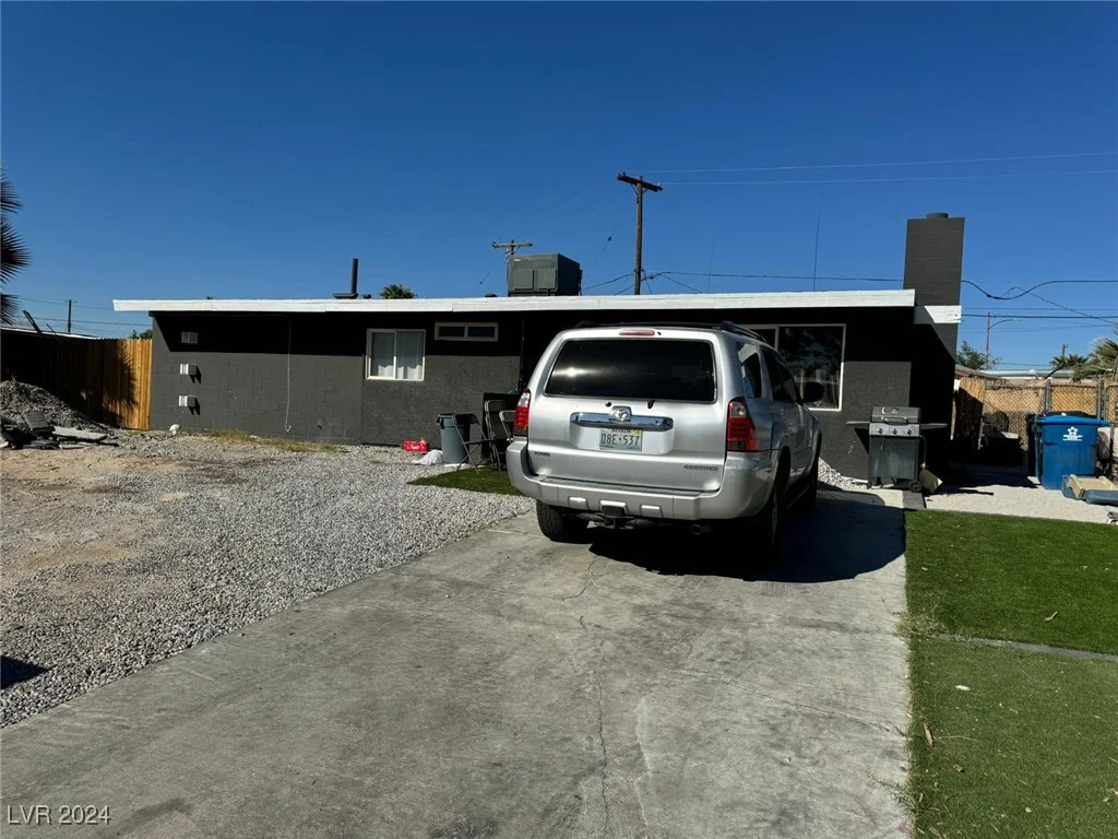 3216 Stanley, North Las Vegas, NV 89030