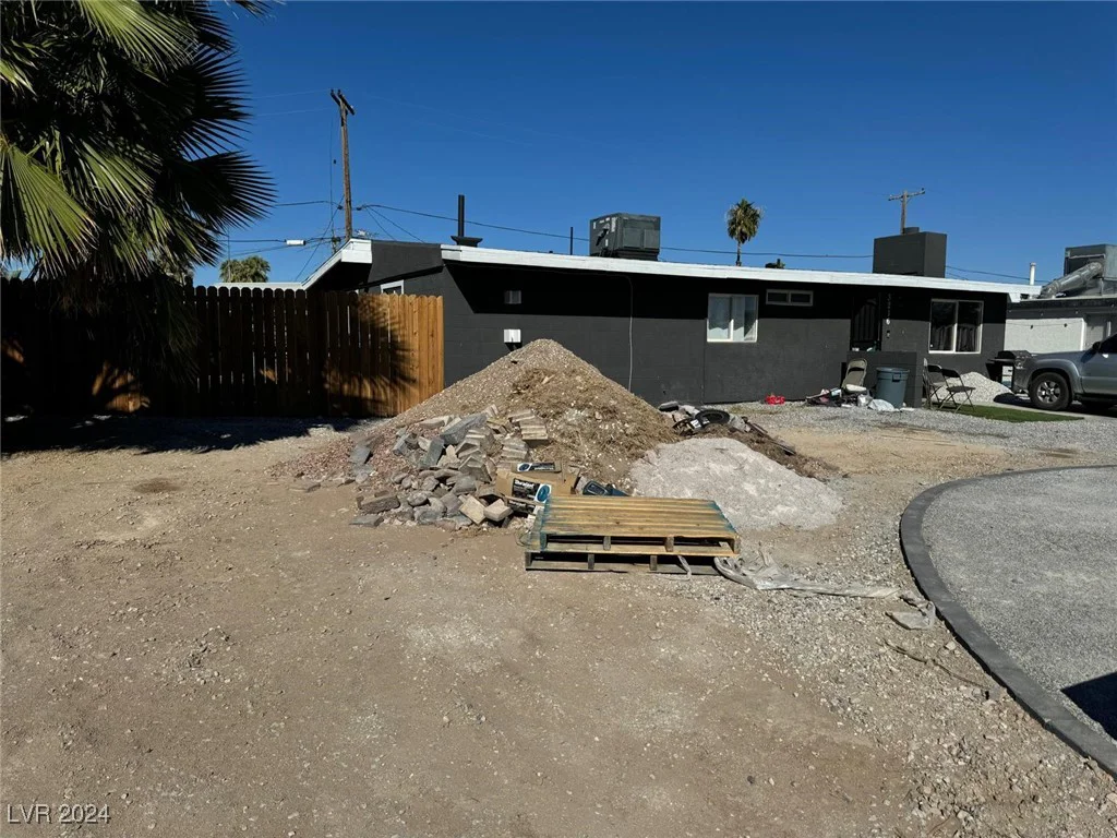 3216 Stanley, North Las Vegas, NV 89030