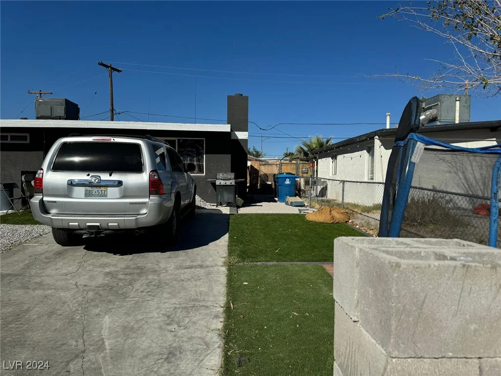 3216 Stanley, North Las Vegas, NV 89030