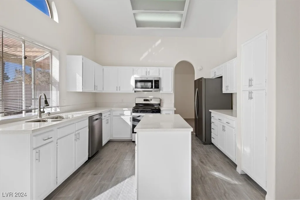 2633 Shakespeare, Las Vegas, NV 89108