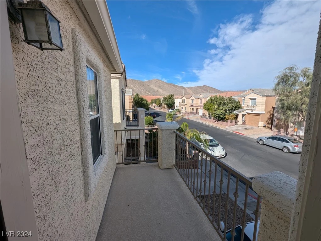 10413 Coyote Cub, Las Vegas, NV 89129