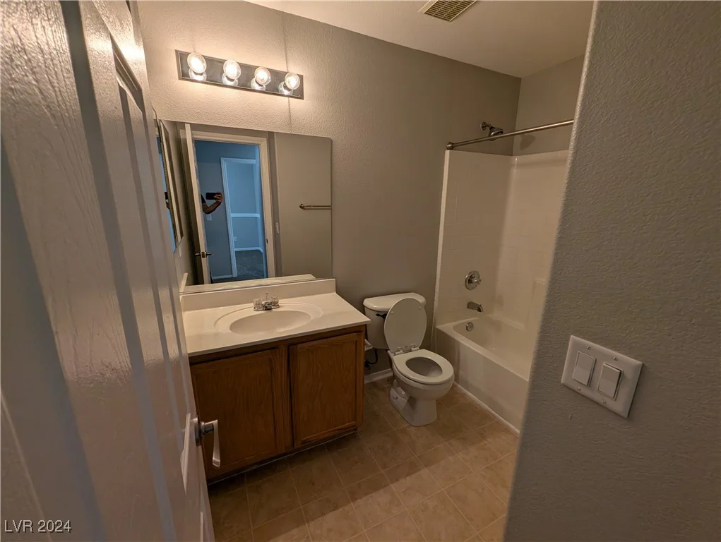 10413 Coyote Cub, Las Vegas, NV 89129