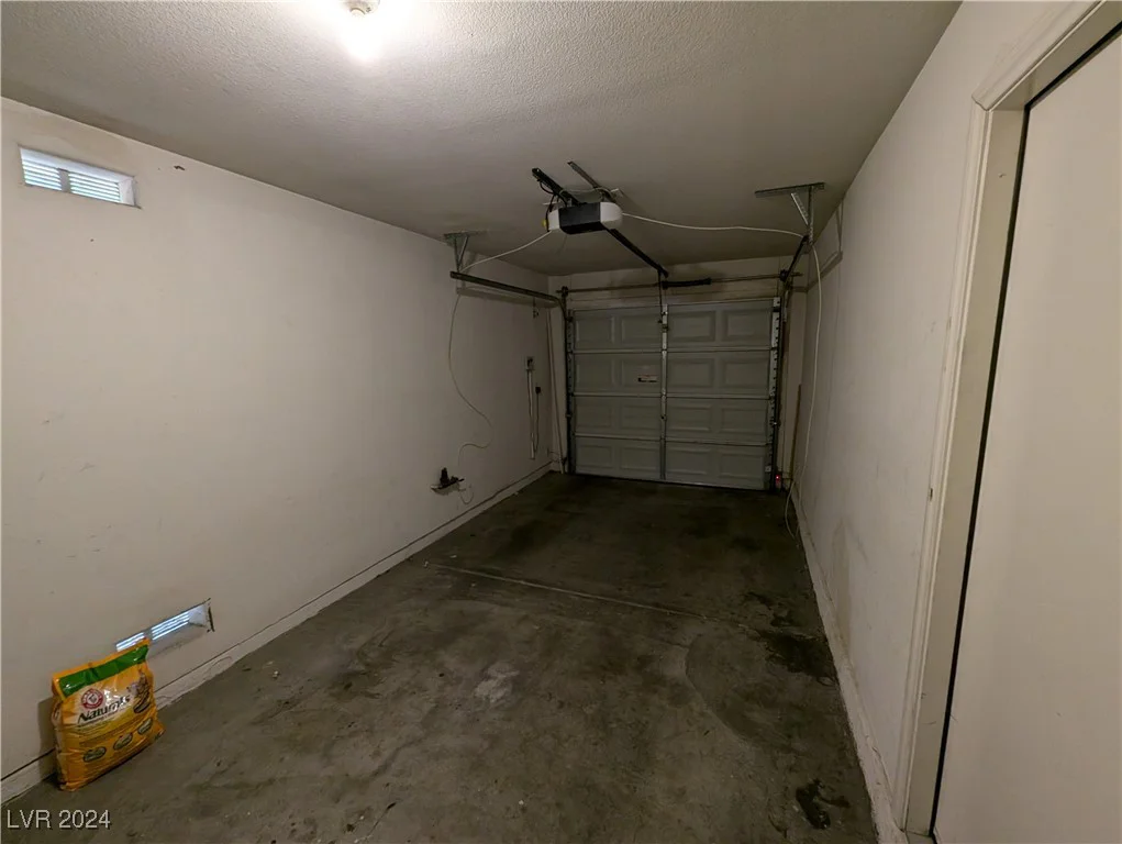 10413 Coyote Cub, Las Vegas, NV 89129
