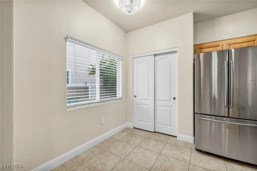 6041 Riverwalk Falls, North Las Vegas, NV 89031