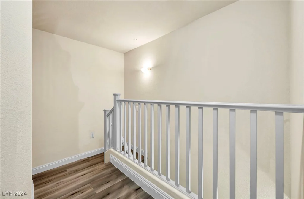6041 Riverwalk Falls, North Las Vegas, NV 89031