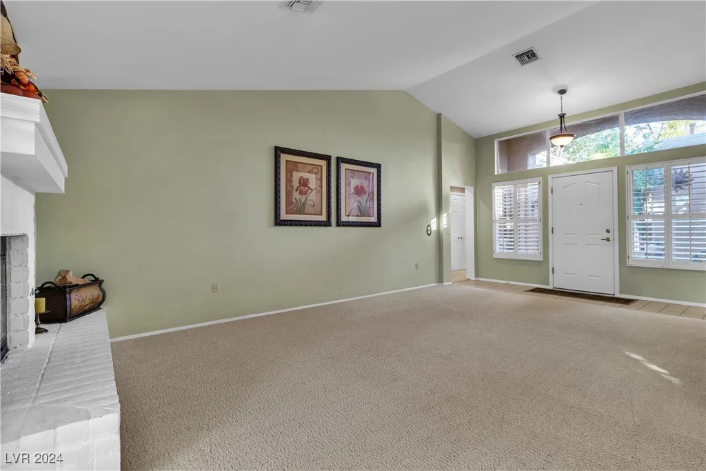 8612 Desert Holly, Las Vegas, NV 89134