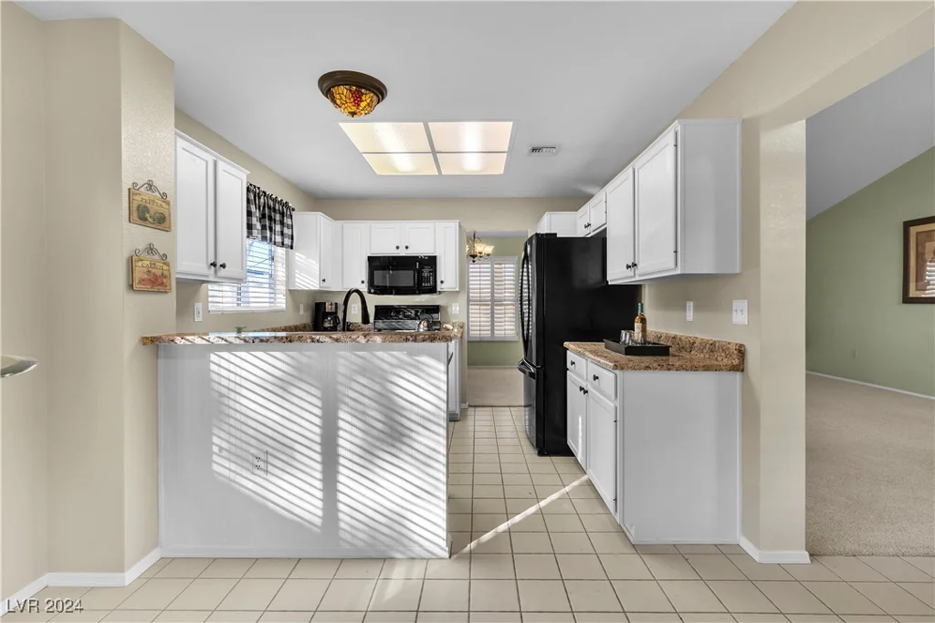 8612 Desert Holly, Las Vegas, NV 89134