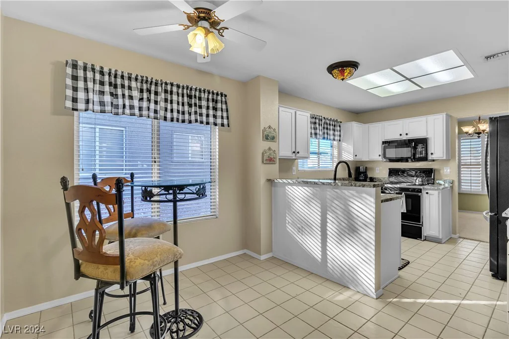 8612 Desert Holly, Las Vegas, NV 89134