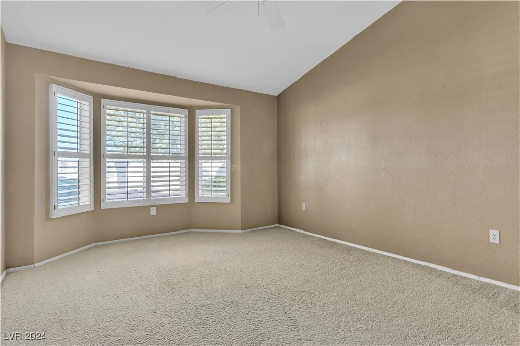 8612 Desert Holly, Las Vegas, NV 89134