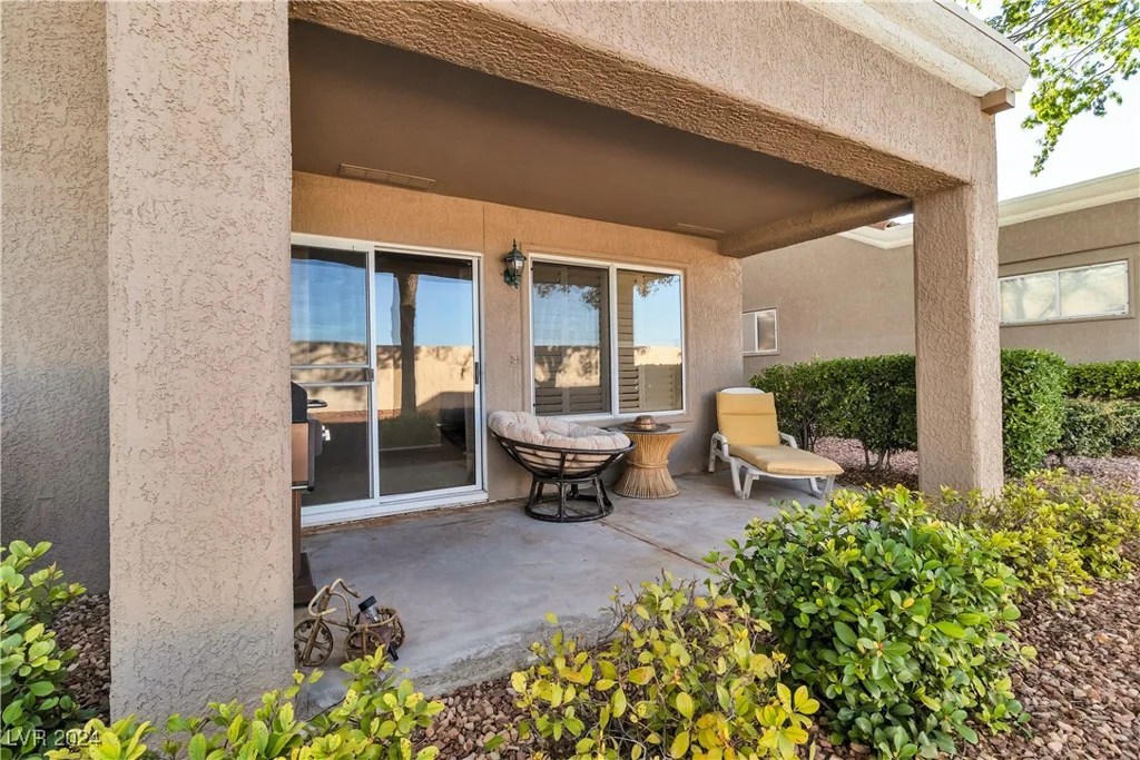 8612 Desert Holly, Las Vegas, NV 89134