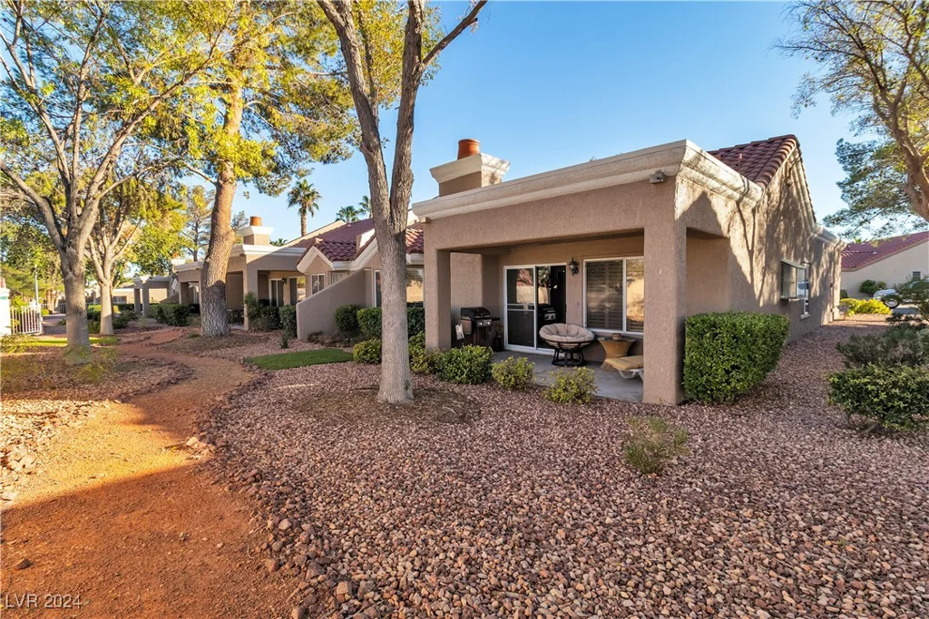 8612 Desert Holly, Las Vegas, NV 89134