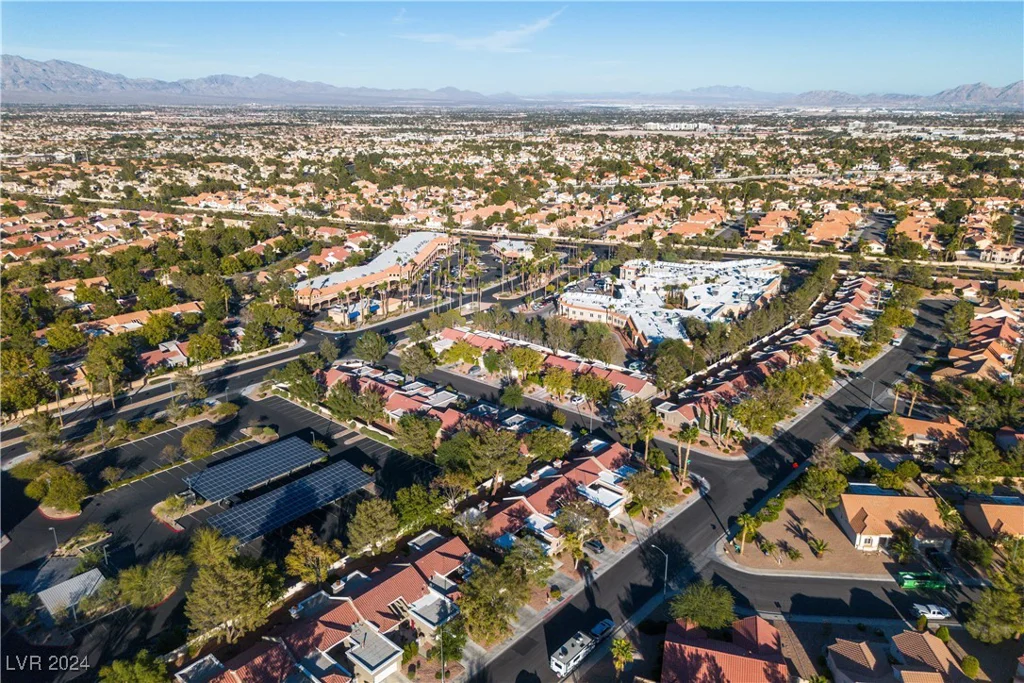8612 Desert Holly, Las Vegas, NV 89134
