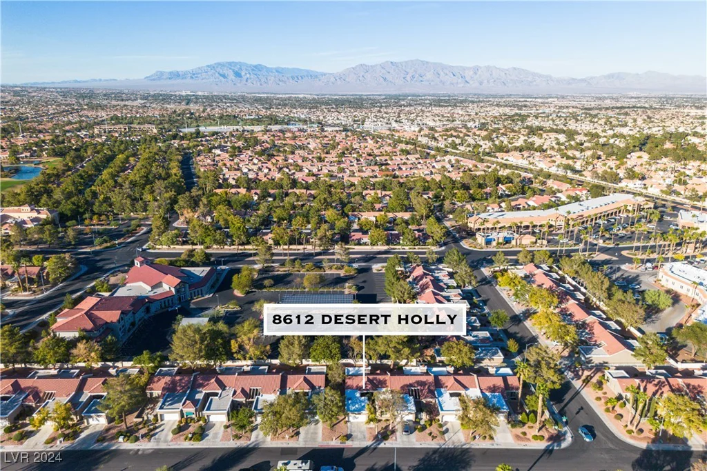 8612 Desert Holly, Las Vegas, NV 89134