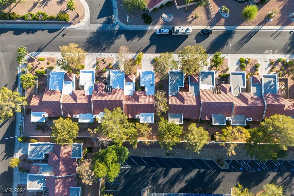 8612 Desert Holly, Las Vegas, NV 89134