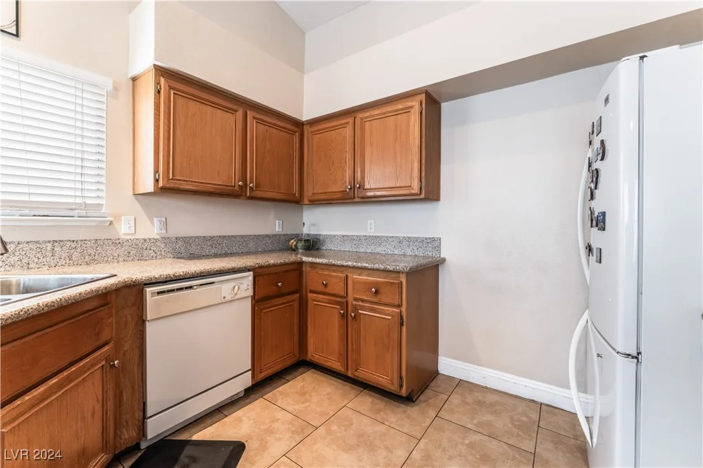 2837 Sterling Silver, Las Vegas, NV 89108