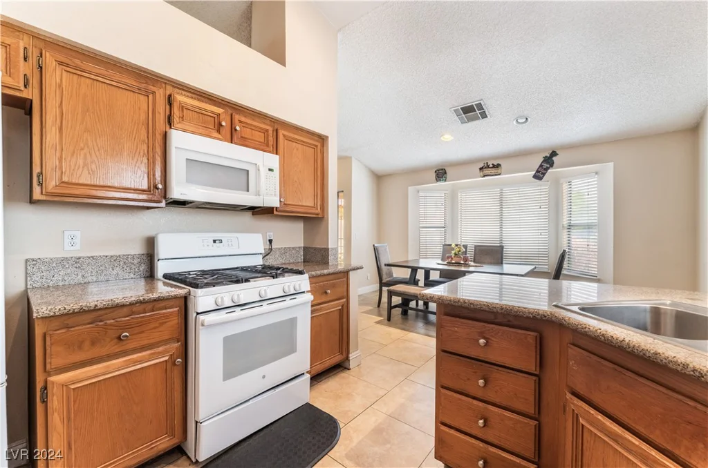 2837 Sterling Silver, Las Vegas, NV 89108
