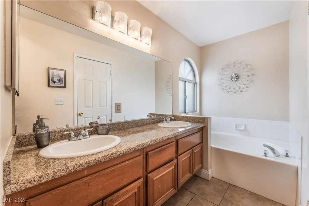2837 Sterling Silver, Las Vegas, NV 89108