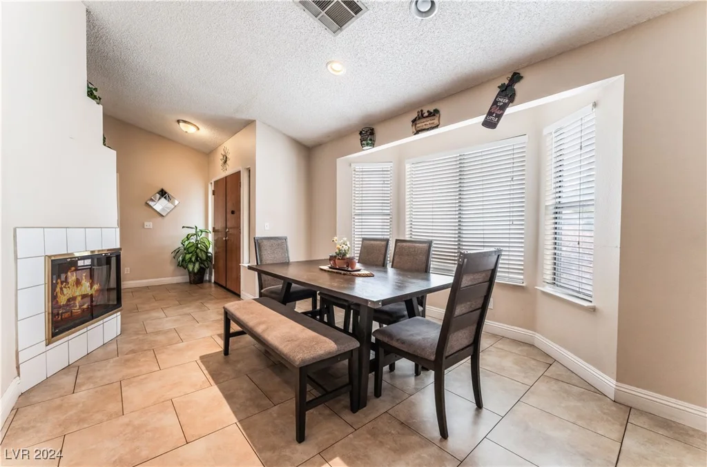 2837 Sterling Silver, Las Vegas, NV 89108