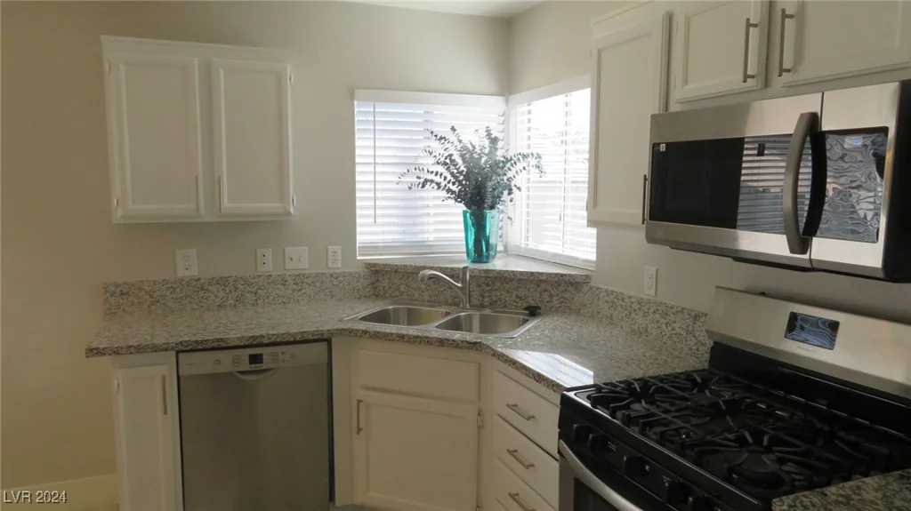 4916 Lone Vista, North Las Vegas, NV 89031