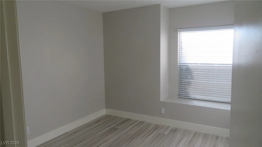 4916 Lone Vista, North Las Vegas, NV 89031