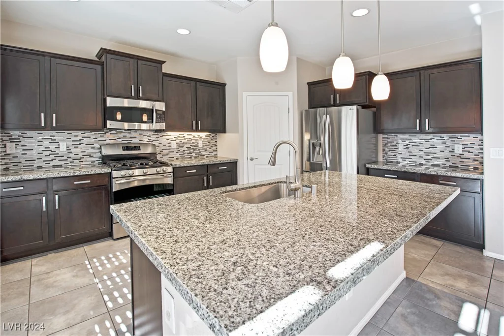9329 Forest Meadows, Las Vegas, NV 89149