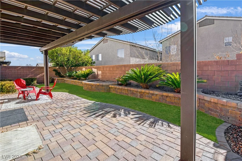 9329 Forest Meadows, Las Vegas, NV 89149
