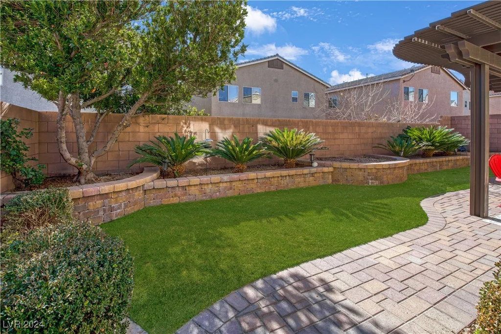9329 Forest Meadows, Las Vegas, NV 89149