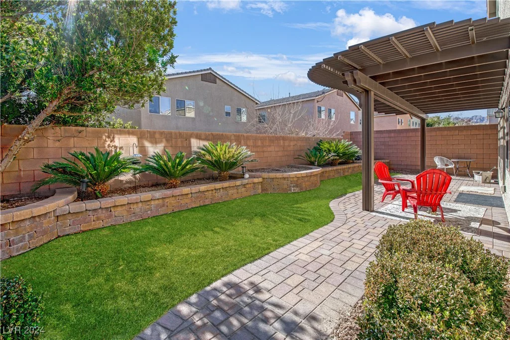 9329 Forest Meadows, Las Vegas, NV 89149
