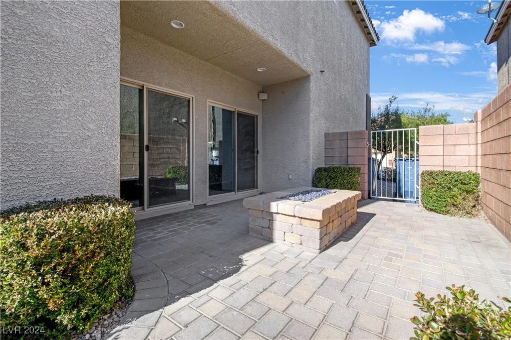 9329 Forest Meadows, Las Vegas, NV 89149