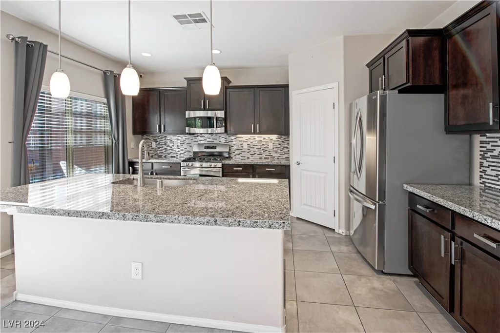9329 Forest Meadows, Las Vegas, NV 89149