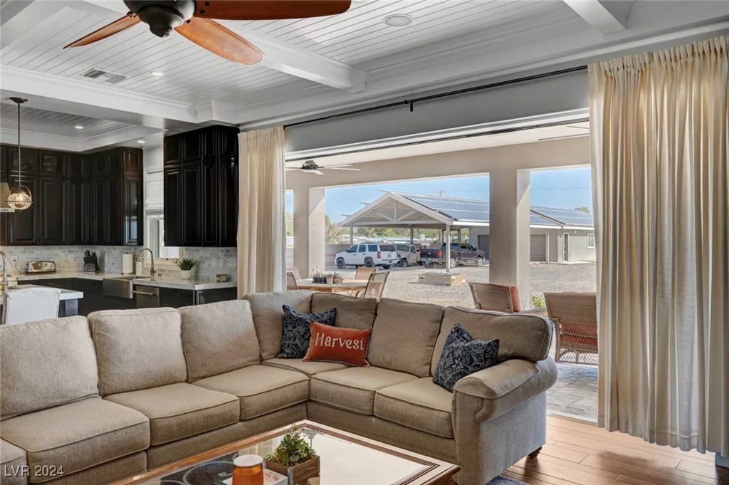 4900 Miller, Las Vegas, NV 89149