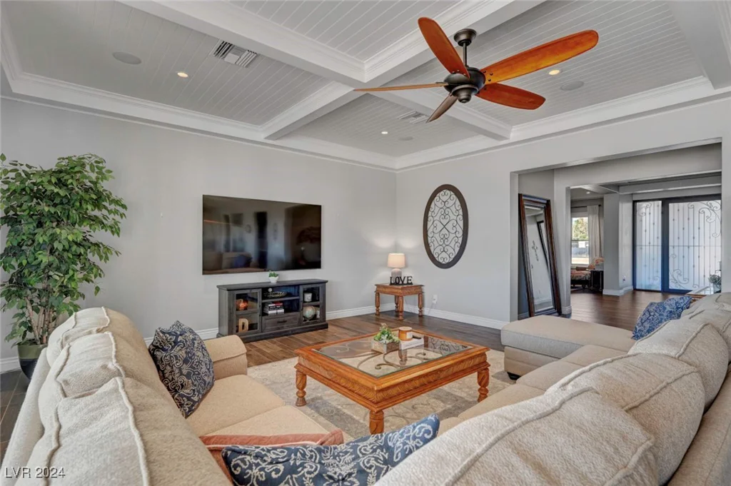 4900 Miller, Las Vegas, NV 89149