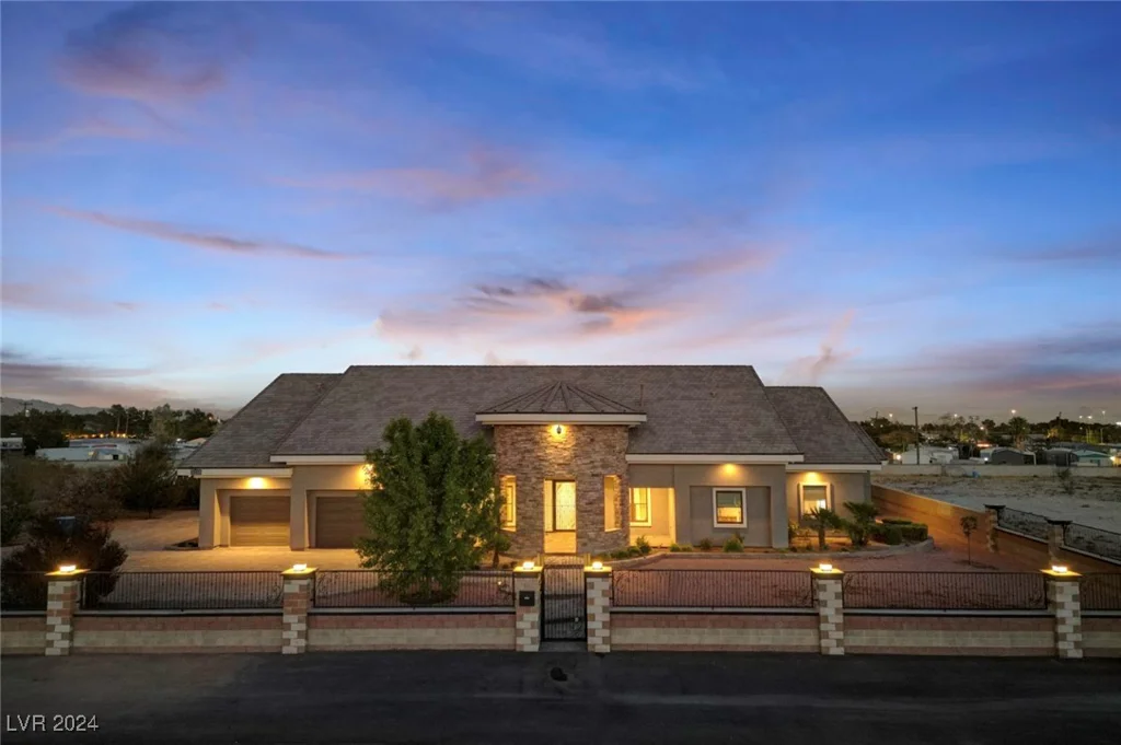 4900 Miller, Las Vegas, NV 89149