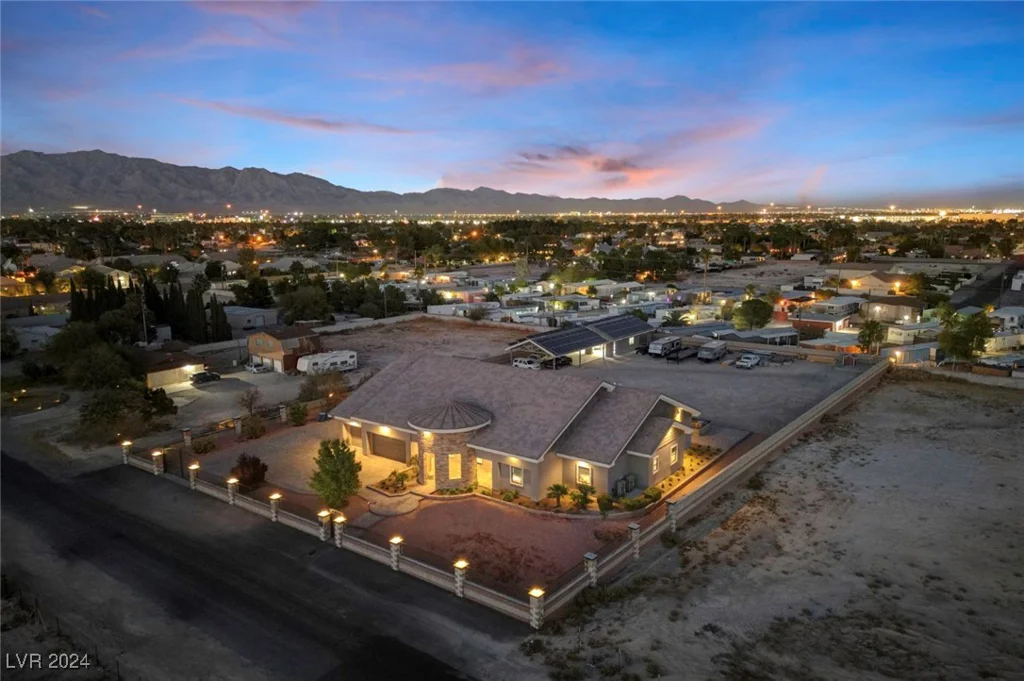 4900 Miller, Las Vegas, NV 89149