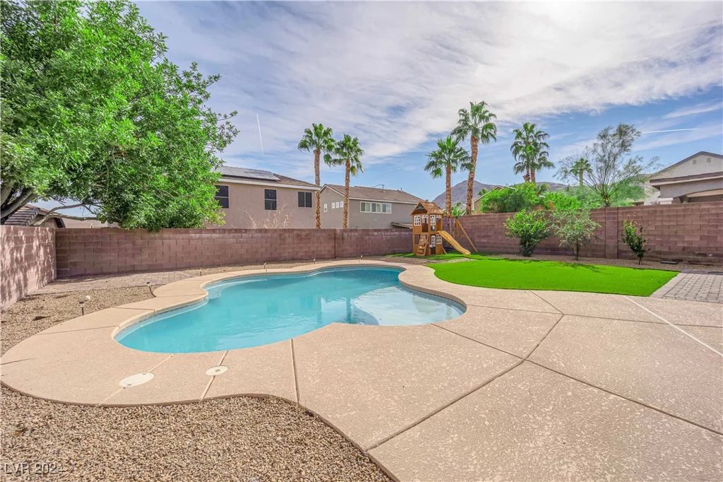 76 La Fiesta, Henderson, NV 89012