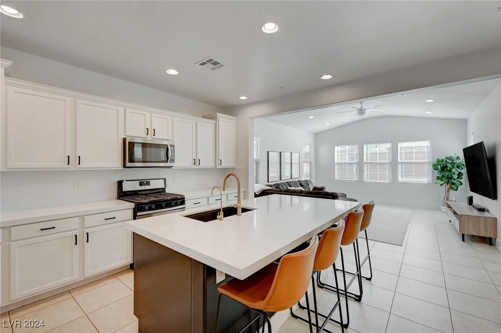 330 Values, Henderson, NV 89011