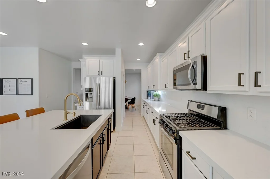 330 Values, Henderson, NV 89011