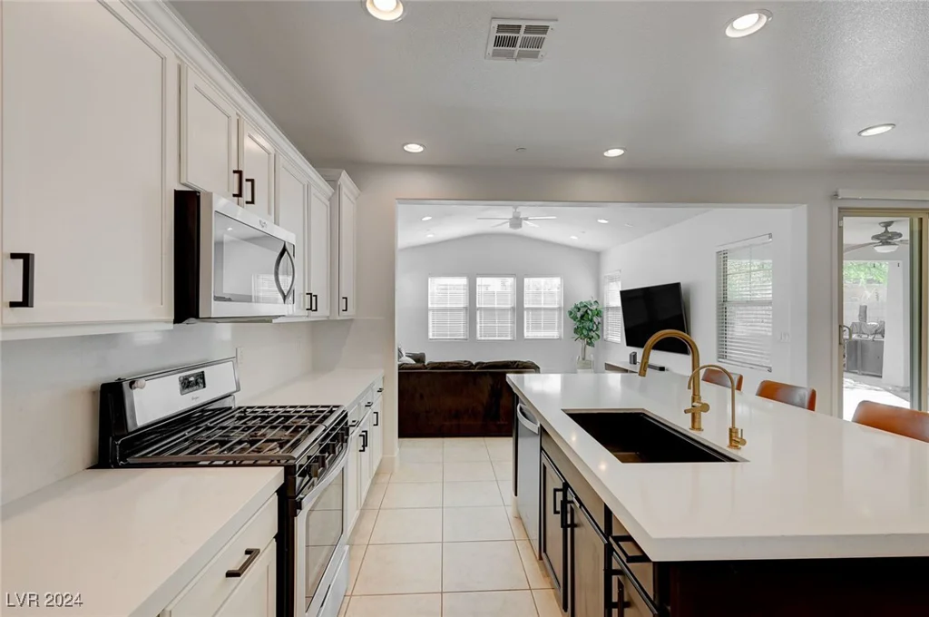 330 Values, Henderson, NV 89011