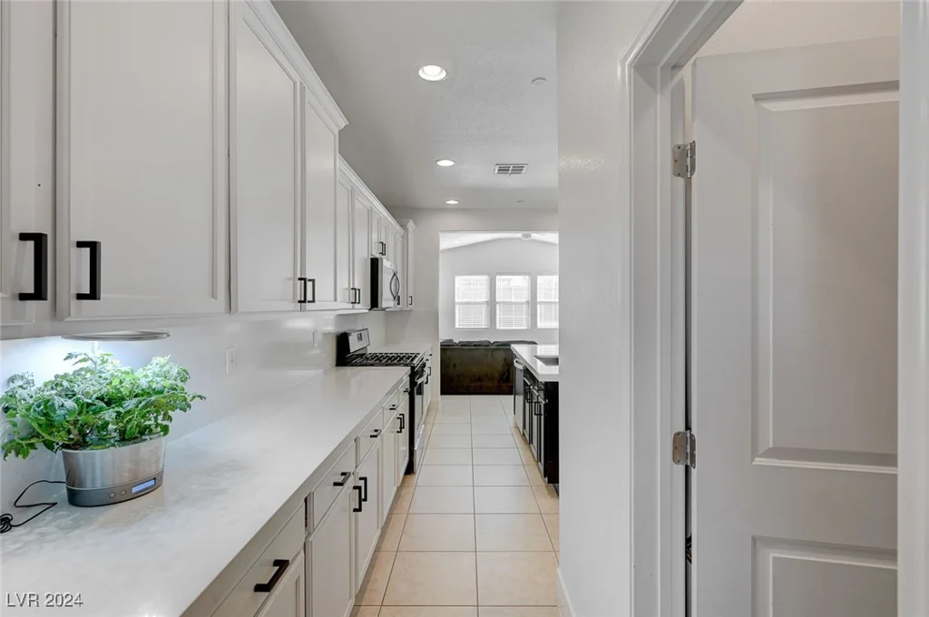 330 Values, Henderson, NV 89011