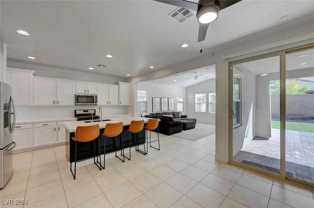 330 Values, Henderson, NV 89011