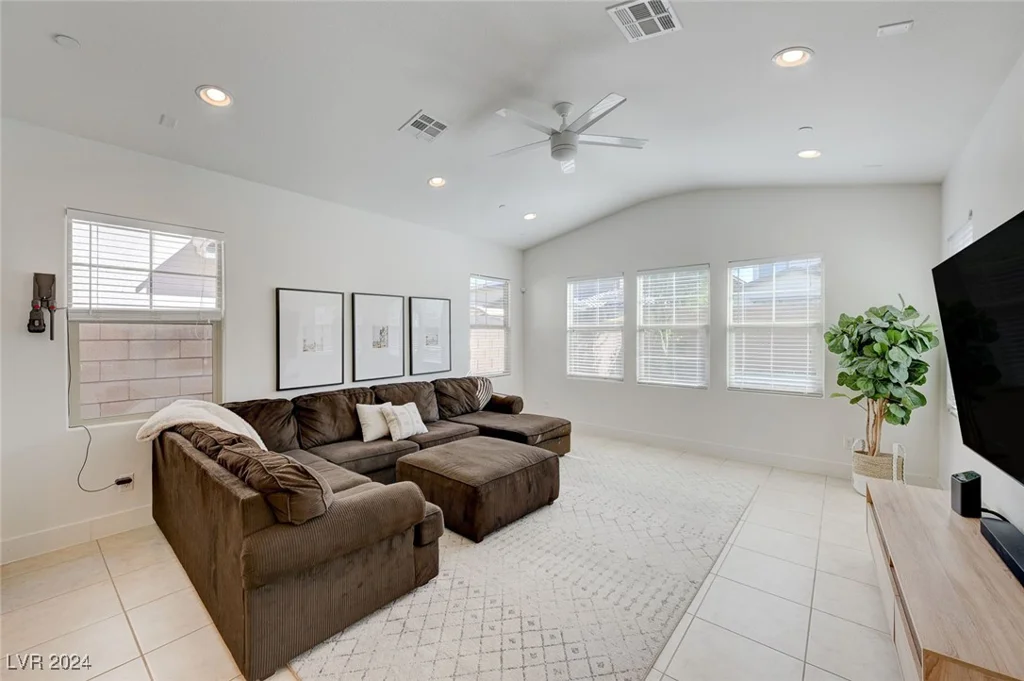 330 Values, Henderson, NV 89011