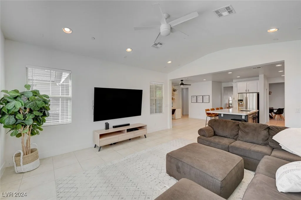 330 Values, Henderson, NV 89011